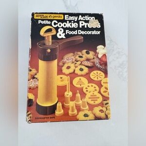 Hutzler Gerda vintage 1984 cookie press